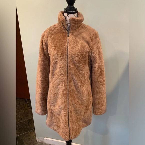 G.H. Bass & Co. Jackets & Blazers - G.H. Bass Brown Teddy Bear Fleece Coat Women’s Medium M Mid-Length Zip Up